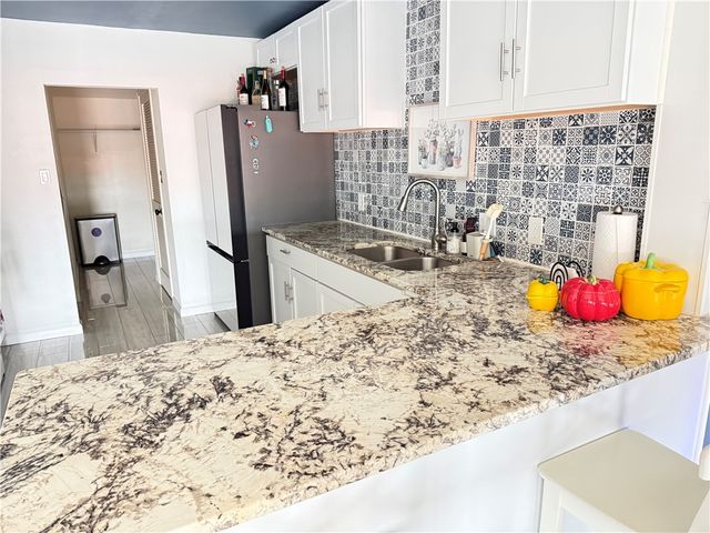 4270 Ocean Dr, Corpus Christi, TX 78411