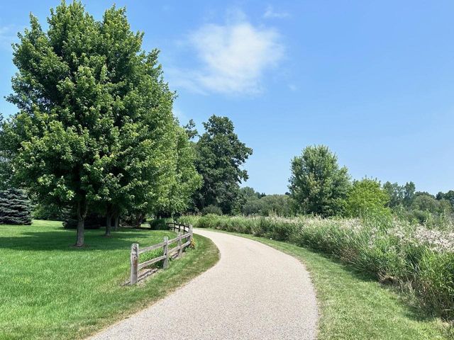 Unit 37 Conservancy Plaza, Deforest, WI 53532
