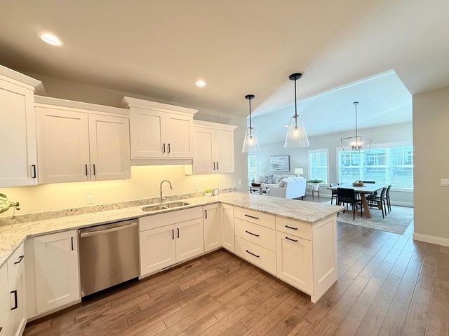 Unit 37 Conservancy Plaza, Deforest, WI 53532