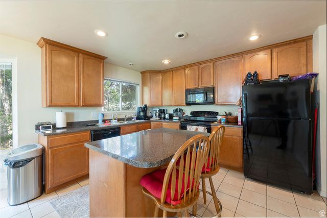 7496 SOUTHCREST CIR, Midvale, UT 84047