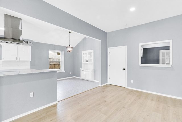 2615 Dove Creek Lane, Carrollton, TX 75006