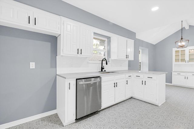 2615 Dove Creek Lane, Carrollton, TX 75006