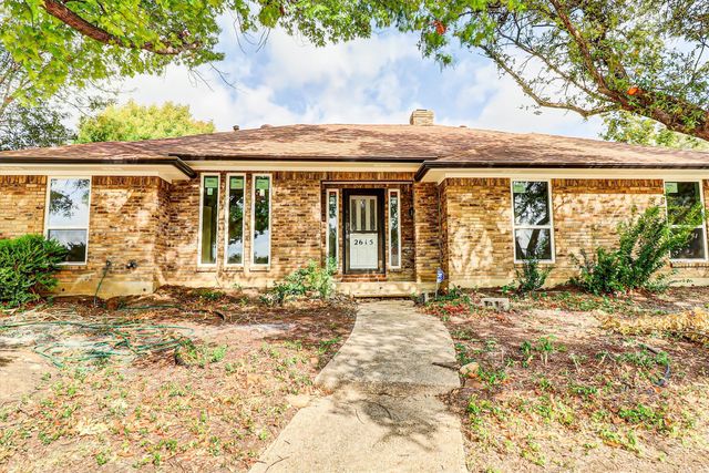 2615 Dove Creek Lane, Carrollton, TX 75006