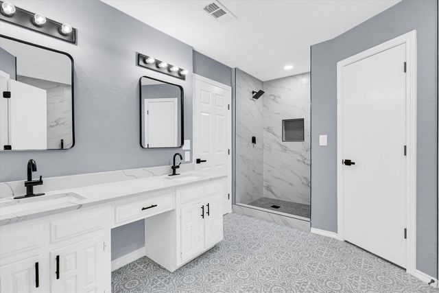 2615 Dove Creek Lane, Carrollton, TX 75006