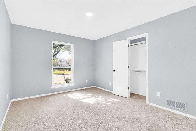 2615 Dove Creek Lane, Carrollton, TX 75006