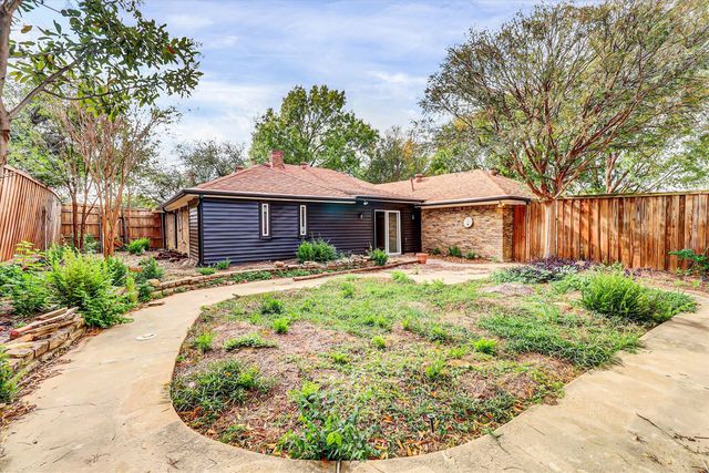 2615 Dove Creek Lane, Carrollton, TX 75006