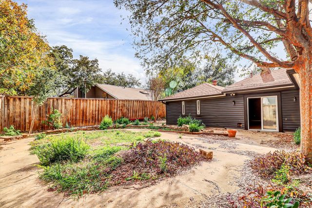 2615 Dove Creek Lane, Carrollton, TX 75006