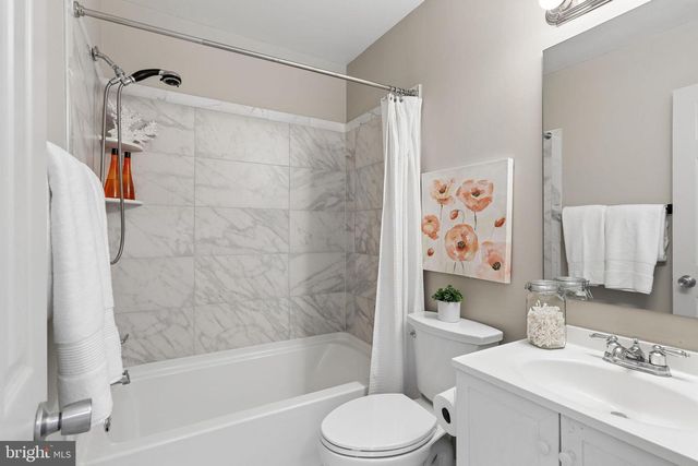 7413 SABIN DR, Manassas, VA 20109