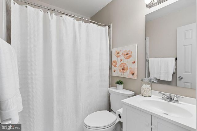 7413 SABIN DR, Manassas, VA 20109