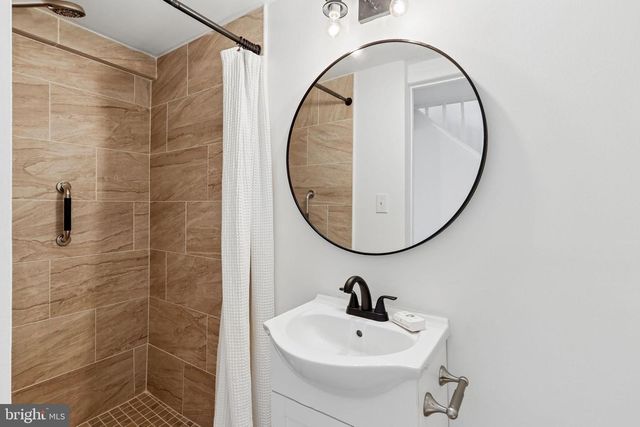 7413 SABIN DR, Manassas, VA 20109