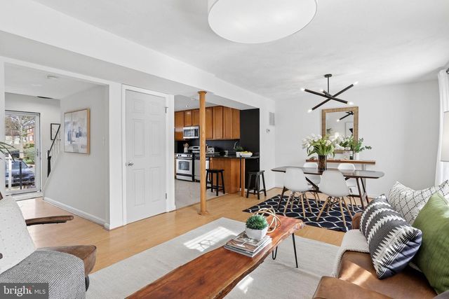 7413 SABIN DR, Manassas, VA 20109