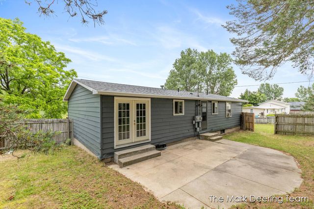 1031 Fuller Avenue, Big Rapids, MI 49307