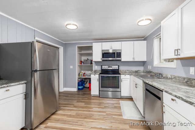 1031 Fuller Avenue, Big Rapids, MI 49307