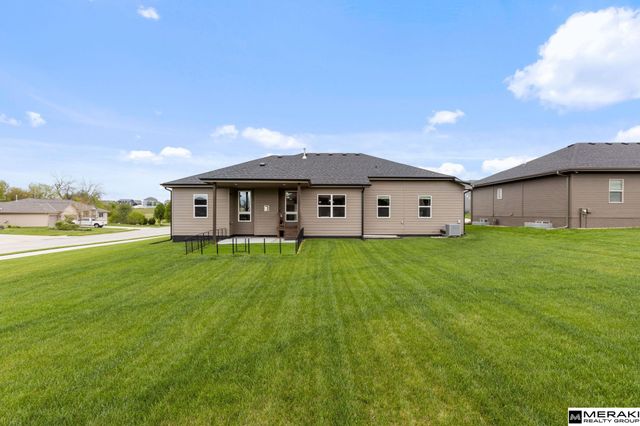 13706 S 49th Street, Papillion, NE 68133