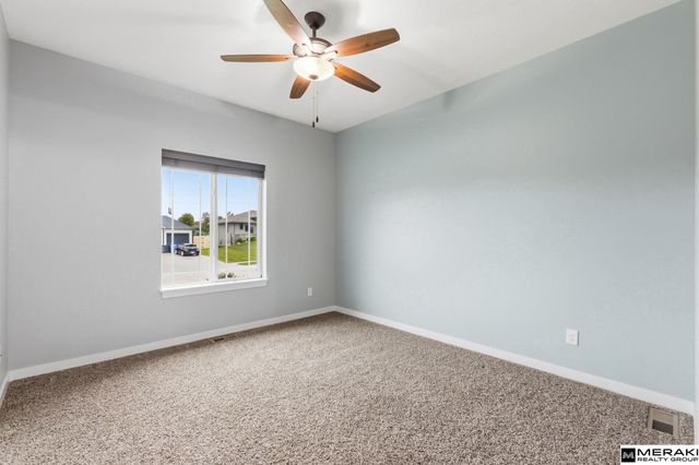 13706 S 49th Street, Papillion, NE 68133