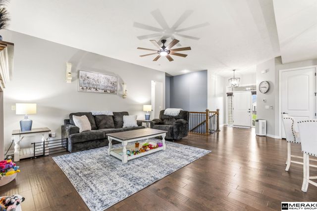 13706 S 49th Street, Papillion, NE 68133