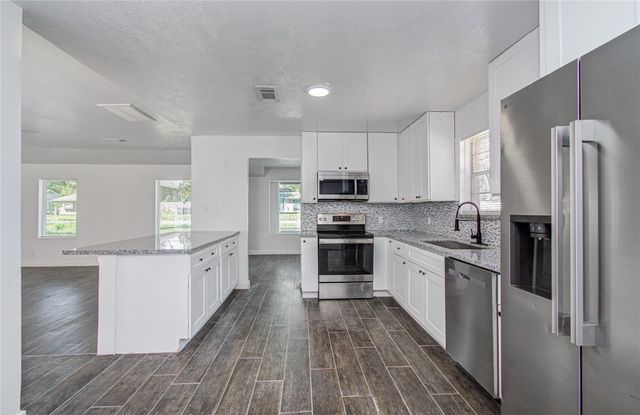 2540 River Ridge, Conroe, TX 77385
