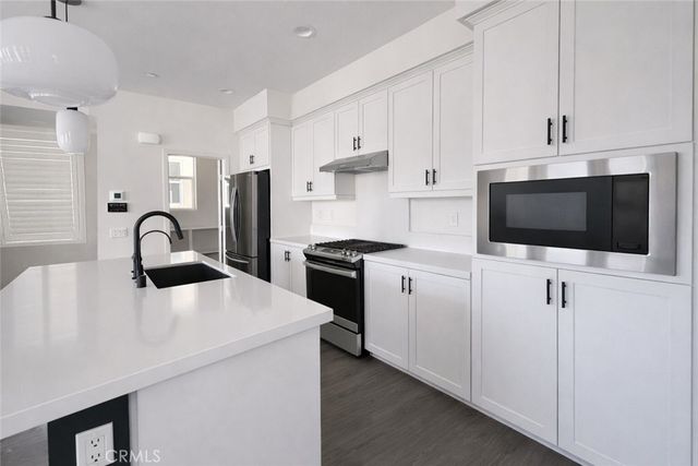 118 Tenor, Irvine, CA 92618