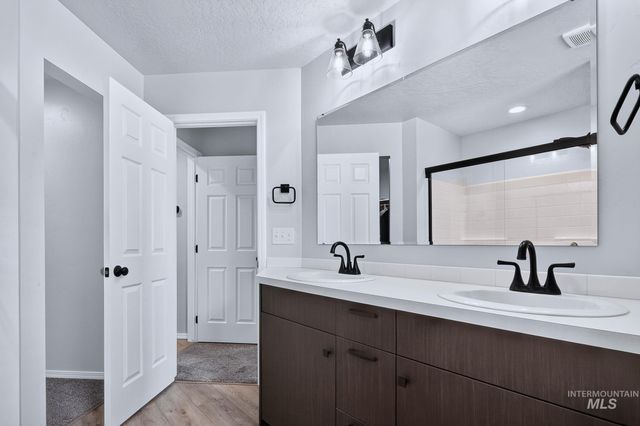 118 Golinda Ave, Caldwell, ID 83605