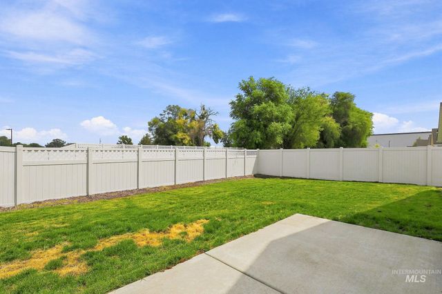 118 Golinda Ave, Caldwell, ID 83605