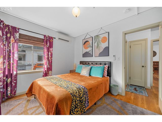 507 Ne DAVIS St, Mc Minnville, OR 97128