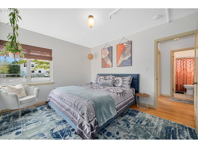 507 Ne DAVIS St, Mc Minnville, OR 97128