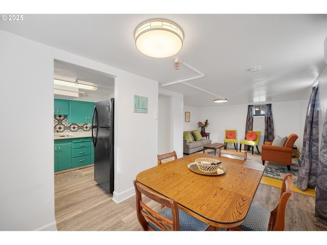 507 Ne DAVIS St, Mc Minnville, OR 97128