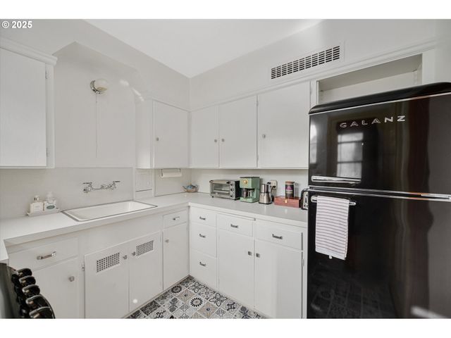 507 Ne DAVIS St, Mc Minnville, OR 97128