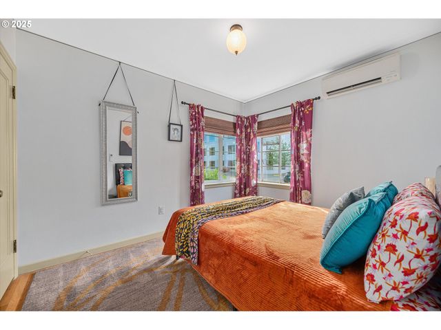 507 Ne DAVIS St, Mc Minnville, OR 97128