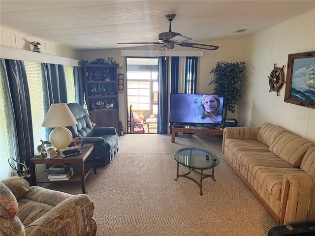 410 VILLAGE CIRCLE SW, Winter Haven, FL 33880