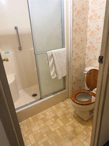 410 VILLAGE CIRCLE SW, Winter Haven, FL 33880