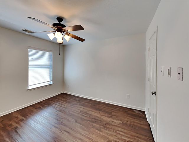 2303 Cantabria Lane, League City, TX 77573