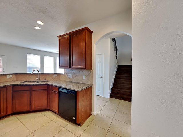 2303 Cantabria Lane, League City, TX 77573