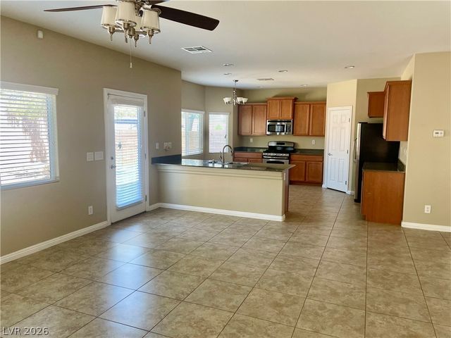 7874 Barntucket Avenue, Las Vegas, NV 89147