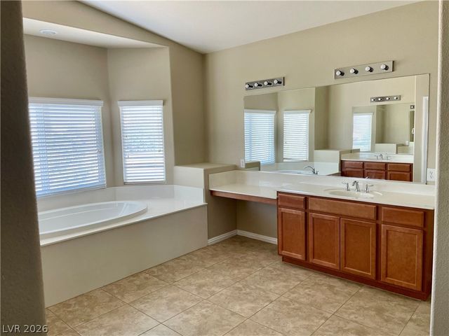 7874 Barntucket Avenue, Las Vegas, NV 89147