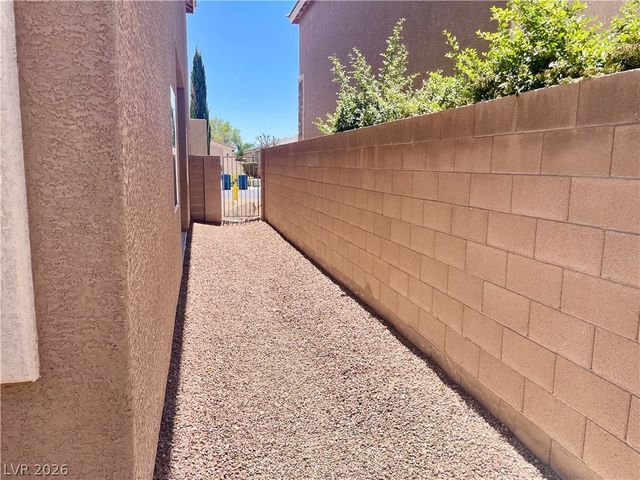 7874 Barntucket Avenue, Las Vegas, NV 89147