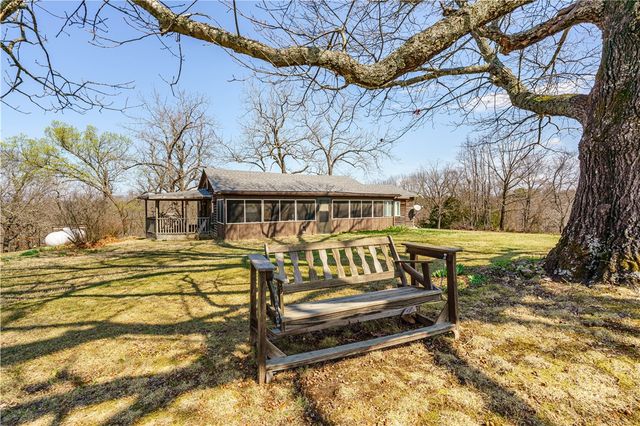 50 Juniper Lane, Eureka Springs, AR 72632