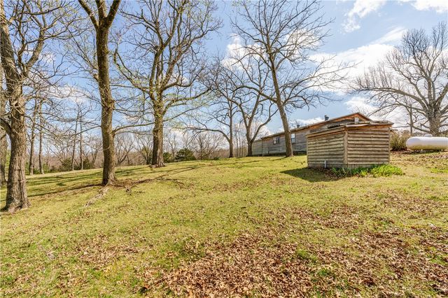 50 Juniper Lane, Eureka Springs, AR 72632