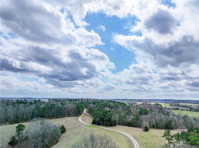 50 Juniper Lane, Eureka Springs, AR 72632