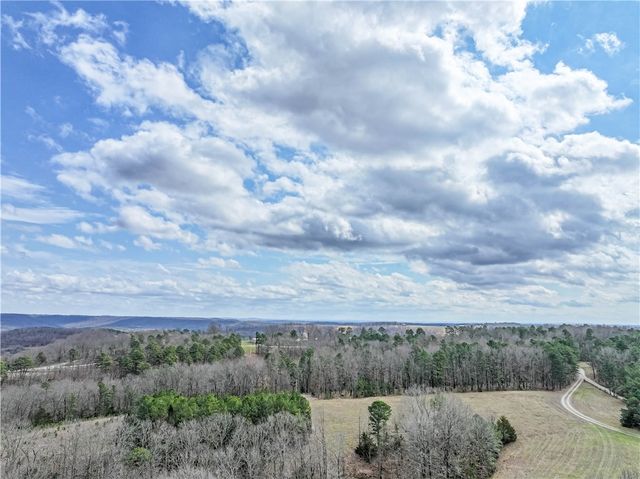 50 Juniper Lane, Eureka Springs, AR 72632