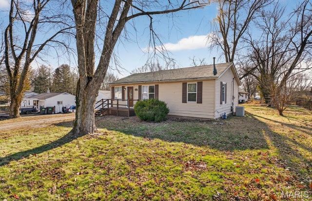 512 Belvedere Drive, Belleville, IL 62223