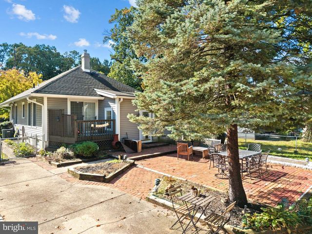 5621 CHESTNUT AVE, Pennsauken, NJ 08109