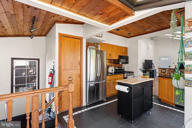 5621 CHESTNUT AVE, Pennsauken, NJ 08109