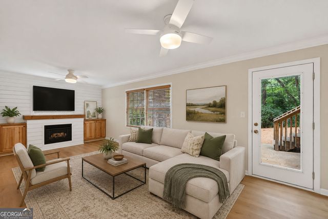 2037 Longview Way, Chamblee, GA 30341