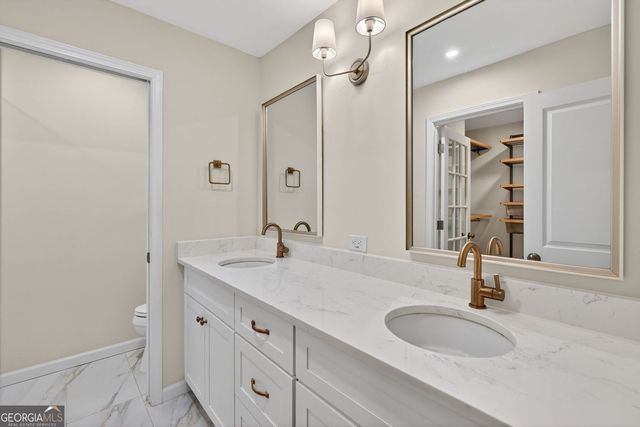 2037 Longview Way, Chamblee, GA 30341