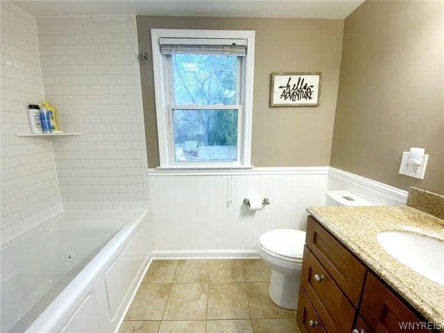 221 Redfield Avenue, Manlius, NY 13066