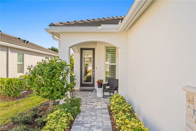 1375 Haven Circle, Vero Beach, FL 32960