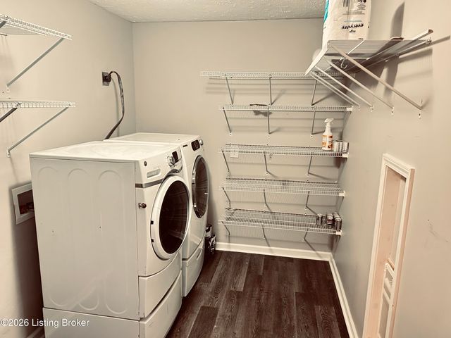 206 Meadowview Dr, Mt Washington, KY 40047