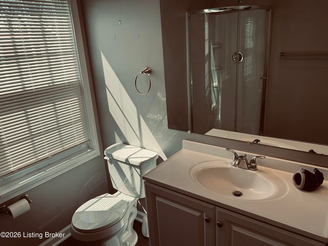 206 Meadowview Dr, Mt Washington, KY 40047