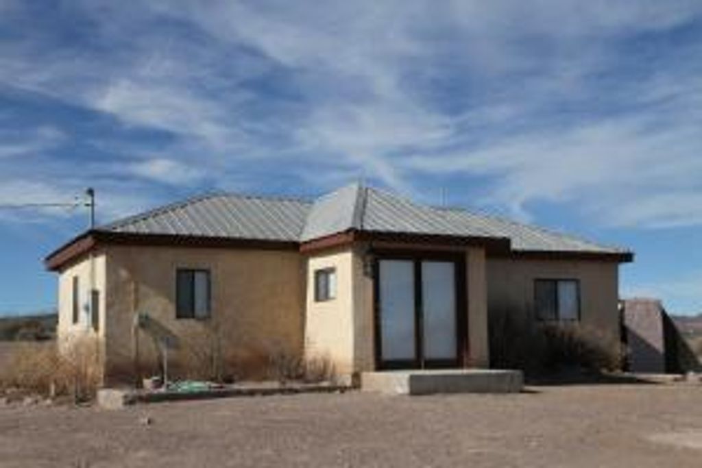 5 Alamillo, San Acacia, NM 87831